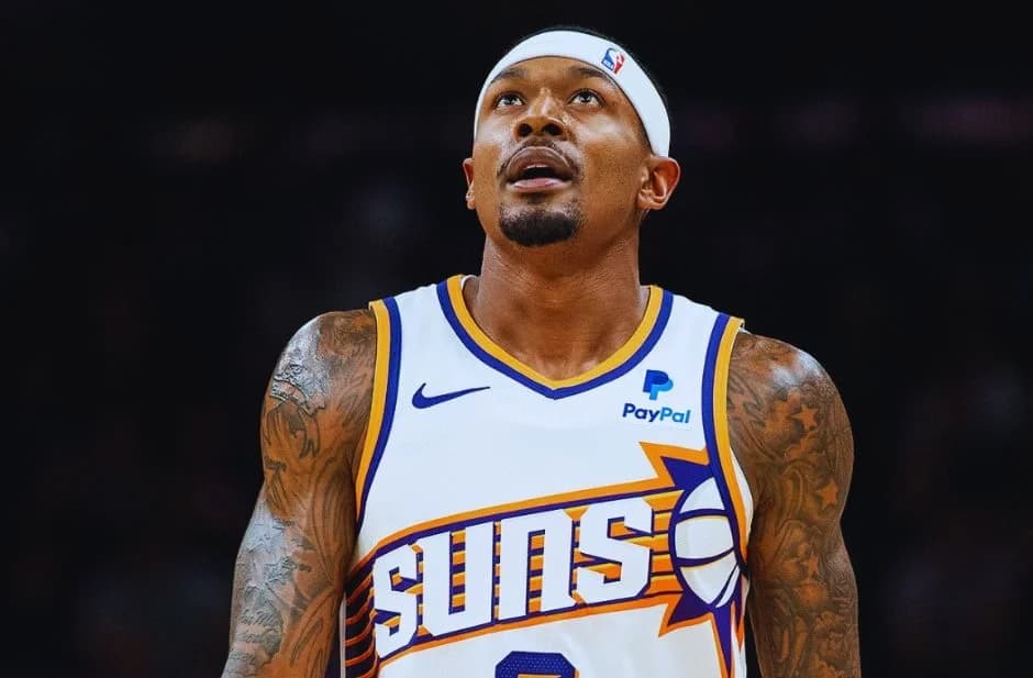 Phoenix Suns&#8217; Bradley Beal Sidelined for Minimum Three Weeks Due to Back Injury