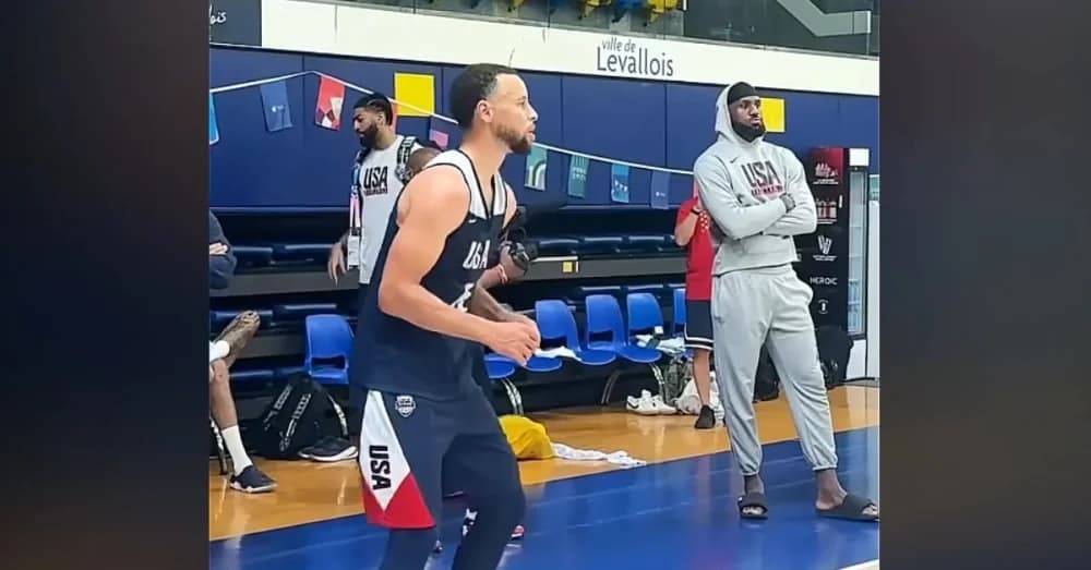 Stephen Curry Commitment to Warriors Hinges on Team&#8217;s Competitiveness