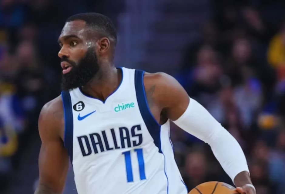 Tim Hardaway Jr. Exits Mavericks-Kings Clash Due to Hamstring Injury Amid Dallas’ Remarkable Surge