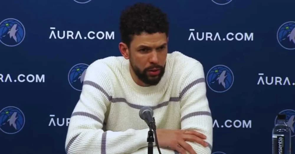 Austin Rivers Accuses 76ers of Betraying His Father!