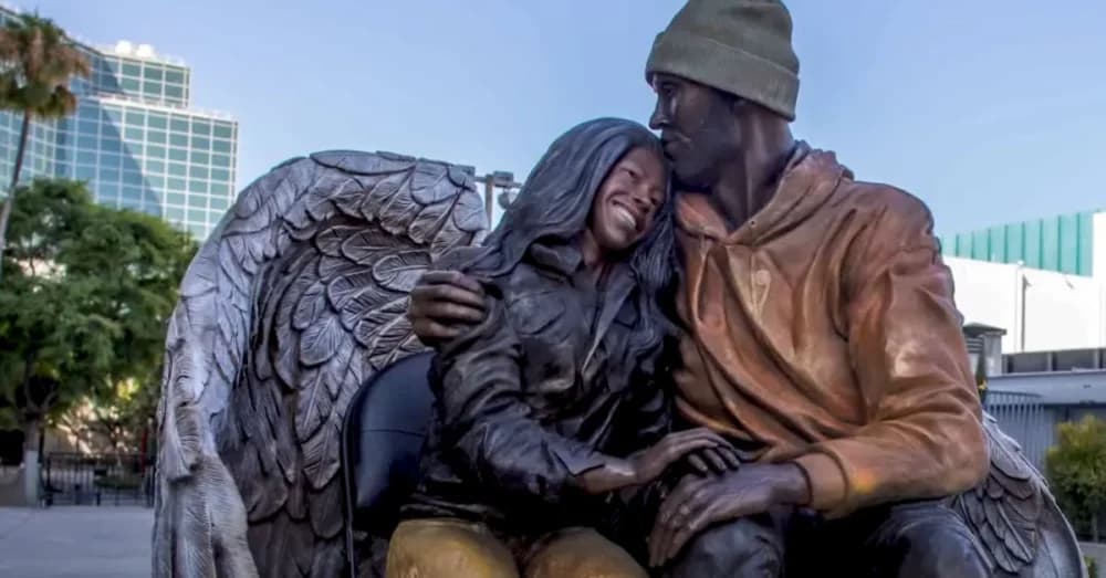 Lakers Unveil Heartfelt Kobe and Gianna Bryant Statue Outside Arena: A Tribute to Unbreakable Bonds and Basketball Legacy
