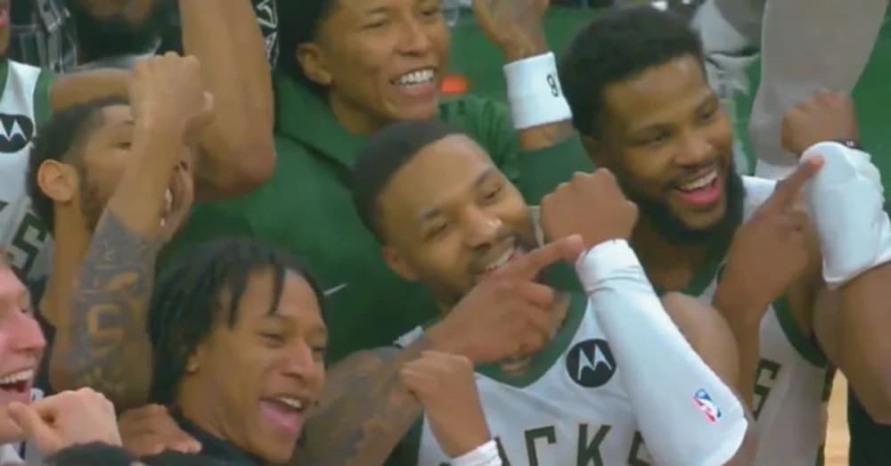 Damian Lillard Faces Challenges Adapting to Bucks&#8217; Offensive Scheme, Fans React