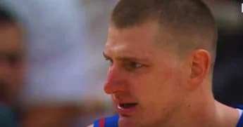Nikola Jokic’s Shocking Ejection Leaves NBA Fans and Bulls Announcers Bewildered