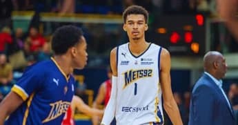 Tough Start of Victor Wembanyama Against Dallas