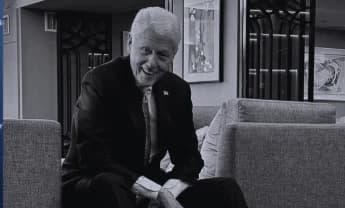 Fat Joe Surprises Bill Clinton with Exclusive Terror Squad x Nike Air Force 1s: A Unique 2023 Moment”