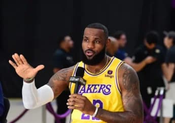LeBron James to Skip Lakers’ Preseason Opener