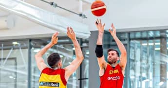 Historic Milestone: Rudy Fernandez Becomes First Male Athlete in Six Olympics as Spain Battles Australia