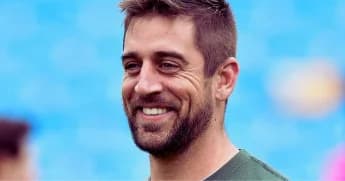 Christmas Eve Miracle? Aaron Rodgers’ Potential NFL Return Sparks Holiday Speculation