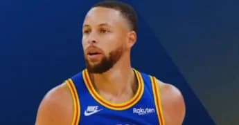 Stephen Curry Extends Contract with Golden State Warriors