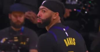 Anthony Davis Scores 41 Points to Secure Lakers’ Tight Win Against Toronto