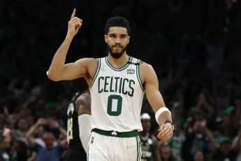 Jayson Tatum Disclose He Played with a Broken Wrist for More Than 2 Months in the NBA 2021-22 Season