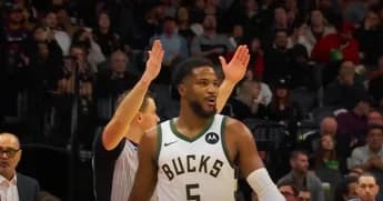 Knicks and Bucks Collide: NBA In-Season Tournament Drama Unfolds