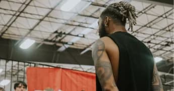 Stay or Go? Mysterious Tweet from D’Angelo Russell Divides Lakers Fans