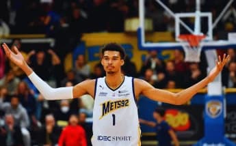 Basketball Sensation: Victor Wembanyama’s Rookie Jersey Sparks Auction Frenzy