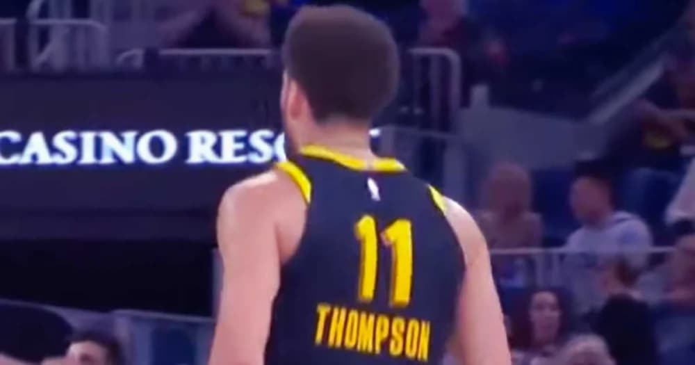 Klay Thompson’s Historic Leap: Golden State Warriors Struggle as Star Rises