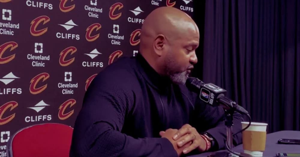 Cavs Coach Bickerstaff Expresses Frustration Over Officiating in Game 4 Loss to Celtics