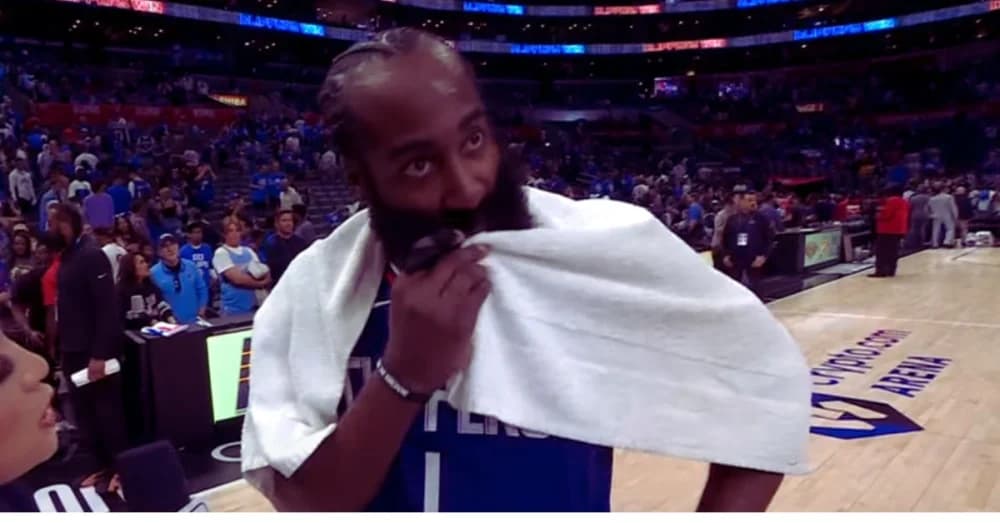 Clippers Dynamic Duo Steals Wines in The Playoff Opener against the Mavericks