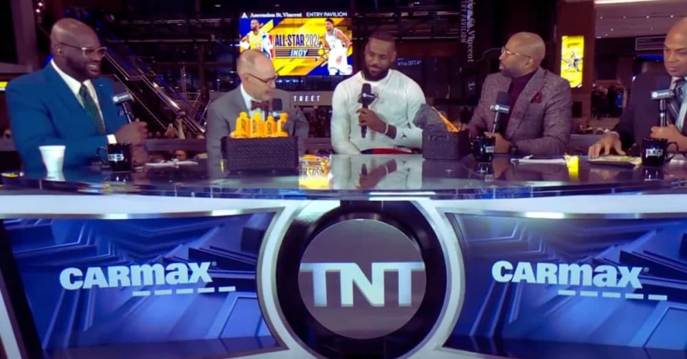 Critique of NBA All-Star Game: A Dwindling Spectacle with Diminishing Appeal