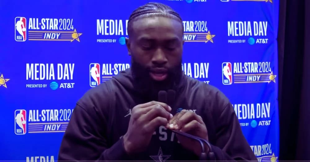 Kai Cenat’s Hilarious Reaction to Jaylen Brown’s Slam Dunk Contest Diss: ‘God Damn JB