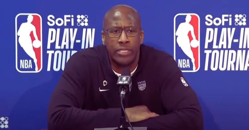 Report: Kings Coach Mike Brown Expected to Seek Eight-Figure Salary