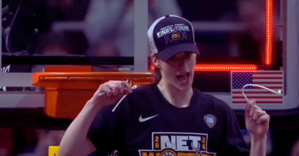 Iowa’s Caitlin Clark Leads the Charge in Redemption Victory Against LSU: Analyzing Pace and Strategy