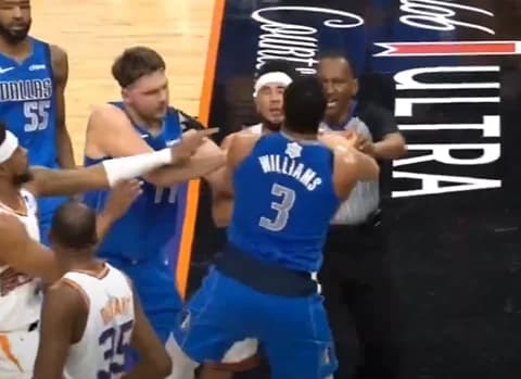 Grant Williams and Devin Booker Steal the Spotlight with Christmas Day Brawl