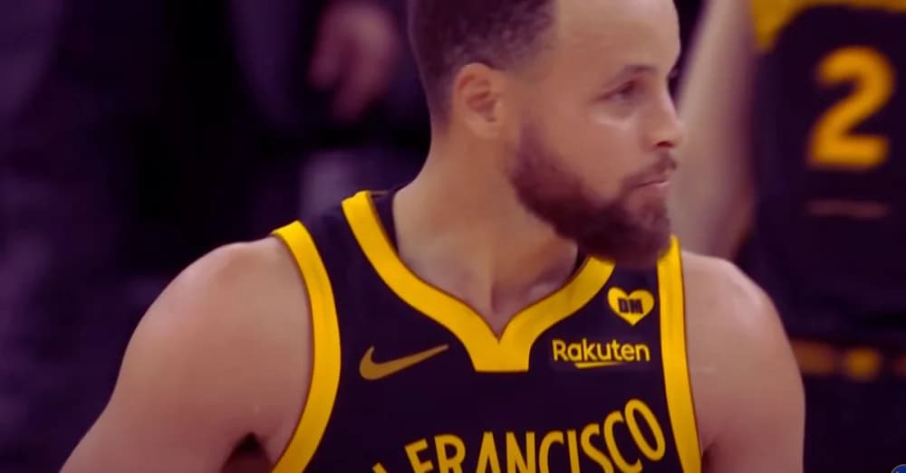 Stephen Curry Clinches NBA’s Clutch Player of the Year Award, Triumphs Over DeMar DeRozan