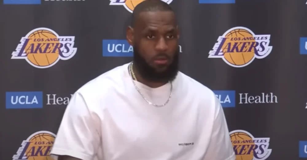 LeBron James’ Monumental Moment: Lakers’ Postseason Dreams Revived!