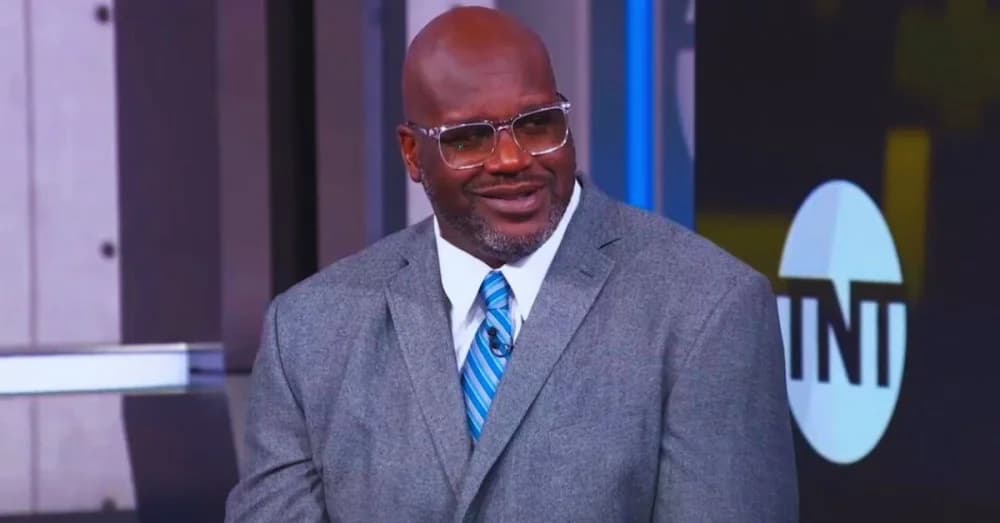 Shaquille O’Neal Makes History as Orlando Magic Retire #32