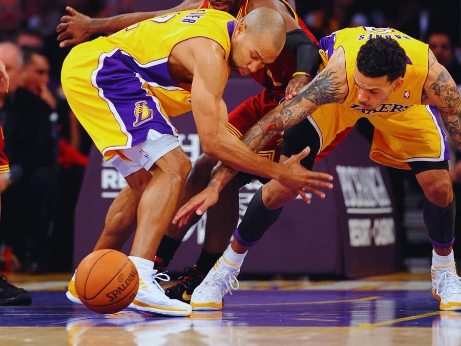 Matt Barnes and Derek Fisher: From Feud to Friendship on the Basketball Court