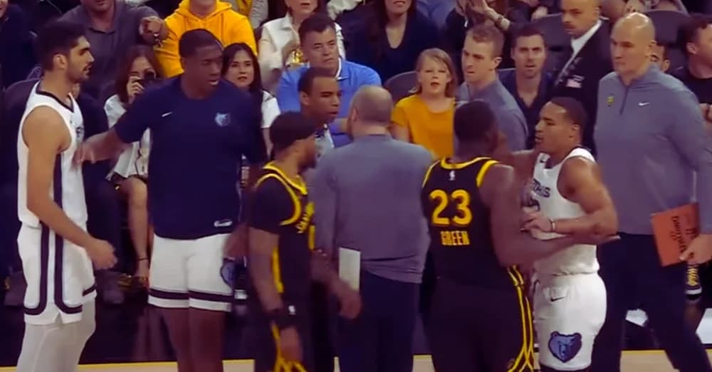 Draymond Green’s Altercation Leads to Coach Taylor Jenkins’ Fall in Warriors vs. Grizzlies Clash