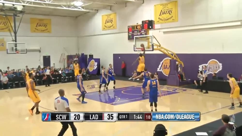 Former NBA Player Pleads Guilty in Fraud Case