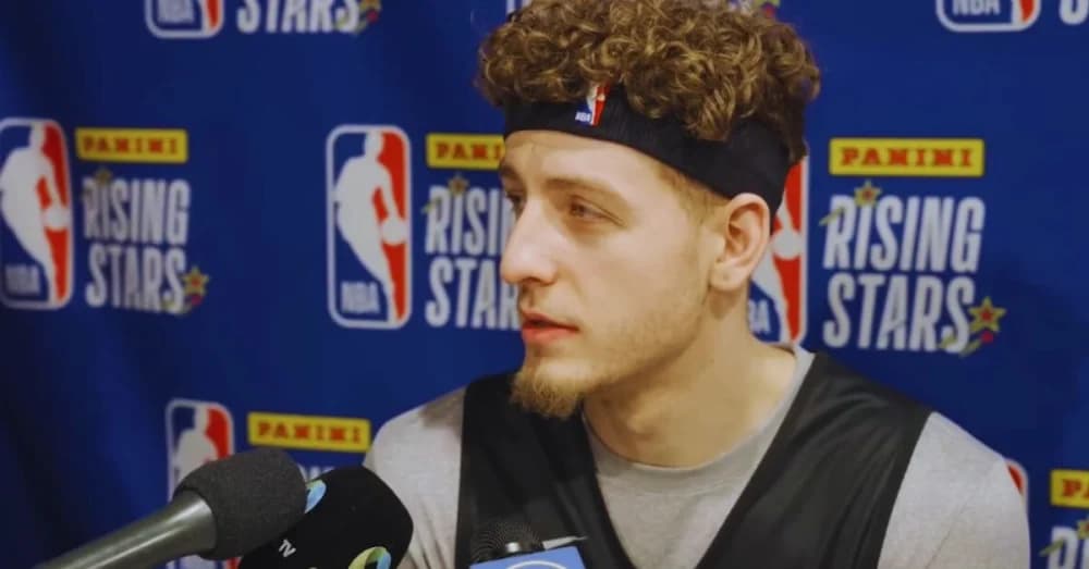 Brandin Podziemski’s Welcome to the League Moment