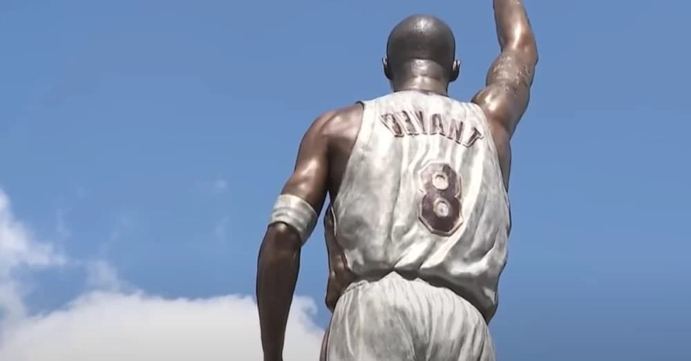 Lakers to Unveil Second Kobe Bryant Statue: Honoring Kobe and Gigi in a Private Ceremony