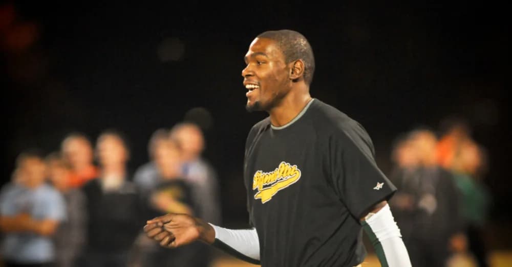 Kevin Durant Finds New Hope in Commanders’ Stunning Comeback Win: Jayden Daniels’ Hail Mary Ignites Fan Frenzy